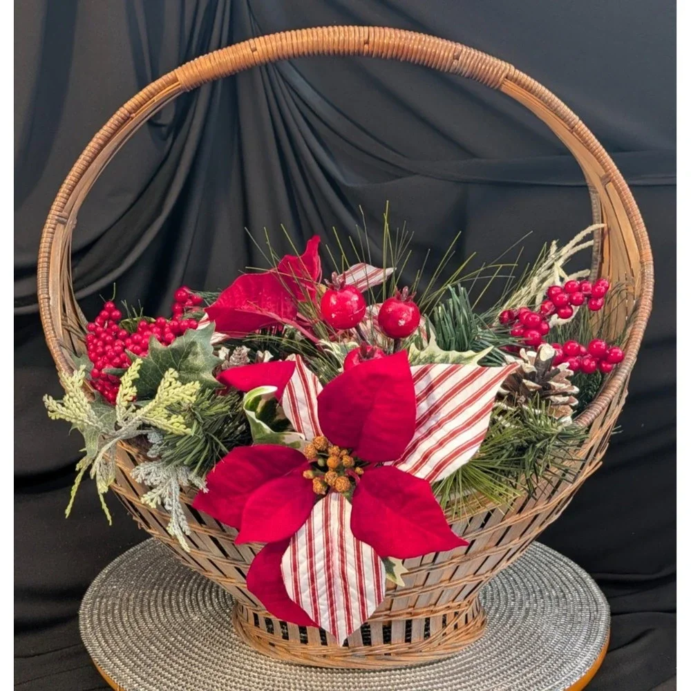 Christmas Themed Home Decoration Centerpiece Flowers Large Woven Basket 16